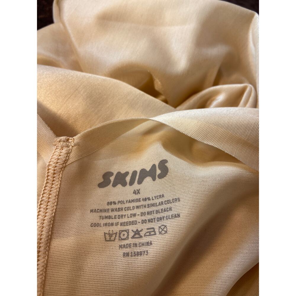 Skims scoop neck‎ all in one jumpsuit. - Picture 4 of 5